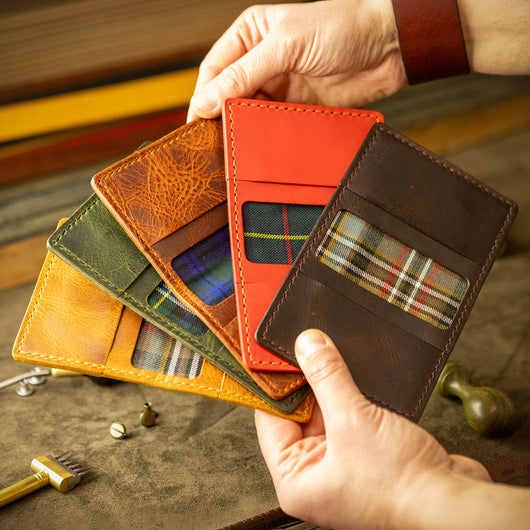 Tartan Lined 5-Slot Card Holder